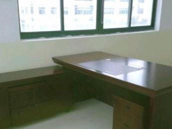 上海办公家具一站式采购 从屏风办公桌到五金交电的全方位解决方案